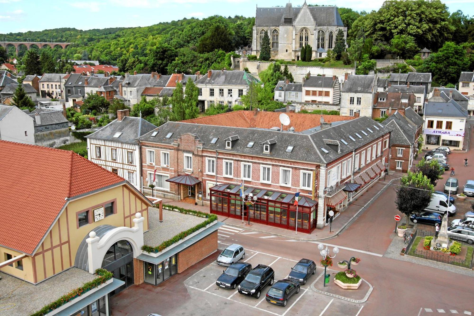 Hotel & Restaurant Le Cardinal Poix-de-Picardie Kültér fotó