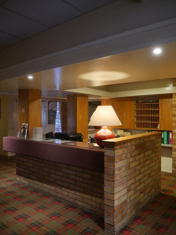 Hotel & Restaurant Le Cardinal Poix-de-Picardie Kültér fotó