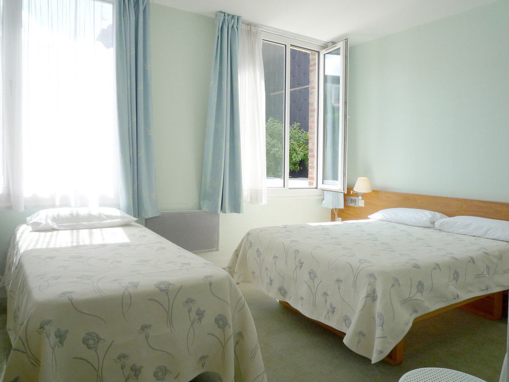 Hotel & Restaurant Le Cardinal Poix-de-Picardie Kültér fotó
